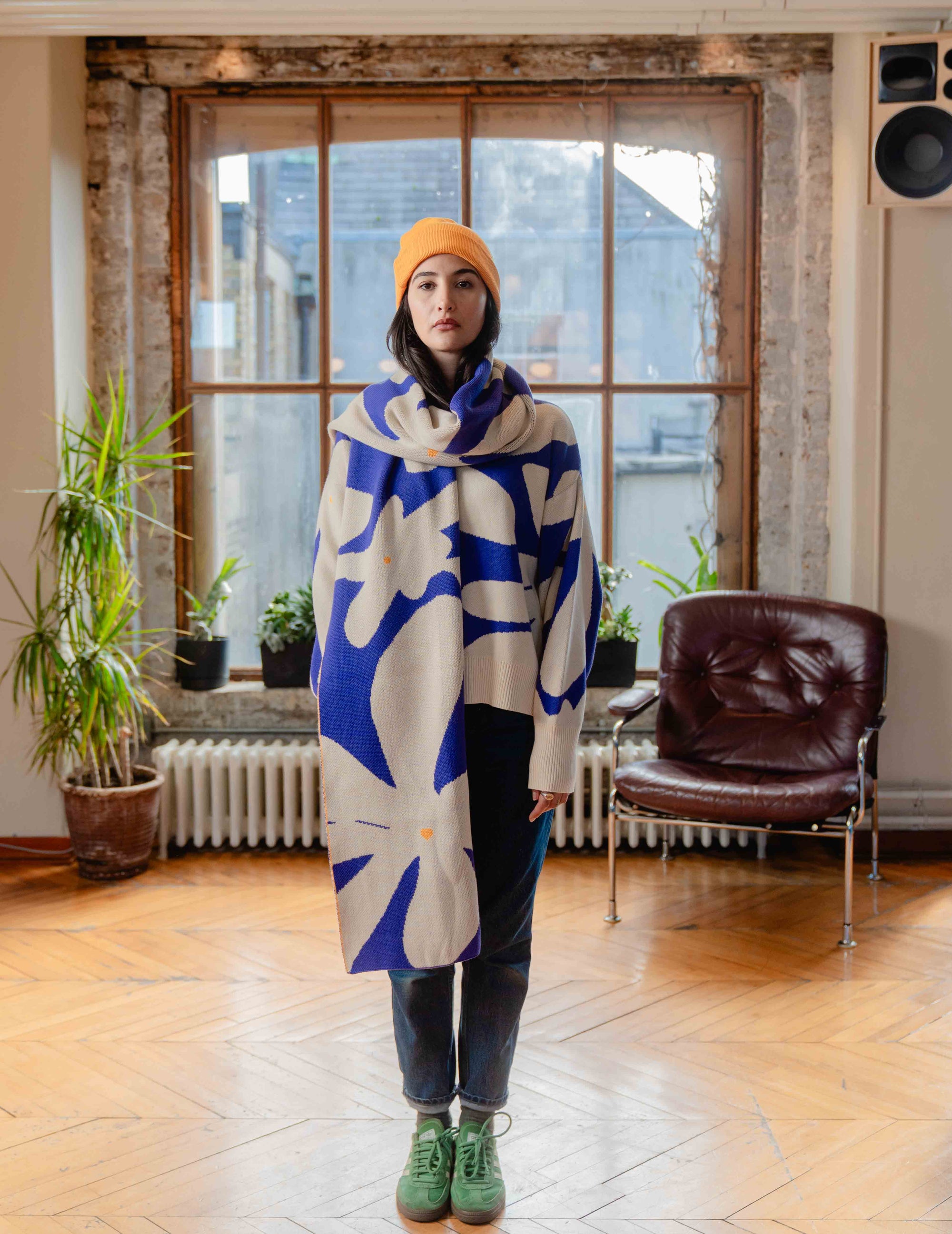 Heavyweight Knit Scarf - Flower